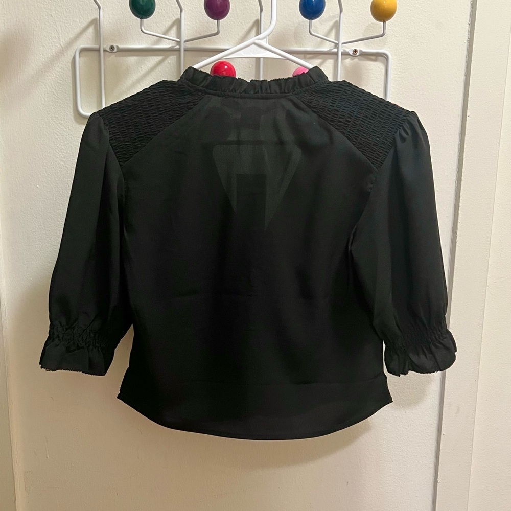 BNWT 🥀 French Connection Half-Sleeve Crepe Light Cropped Top - Picture 5 of 5